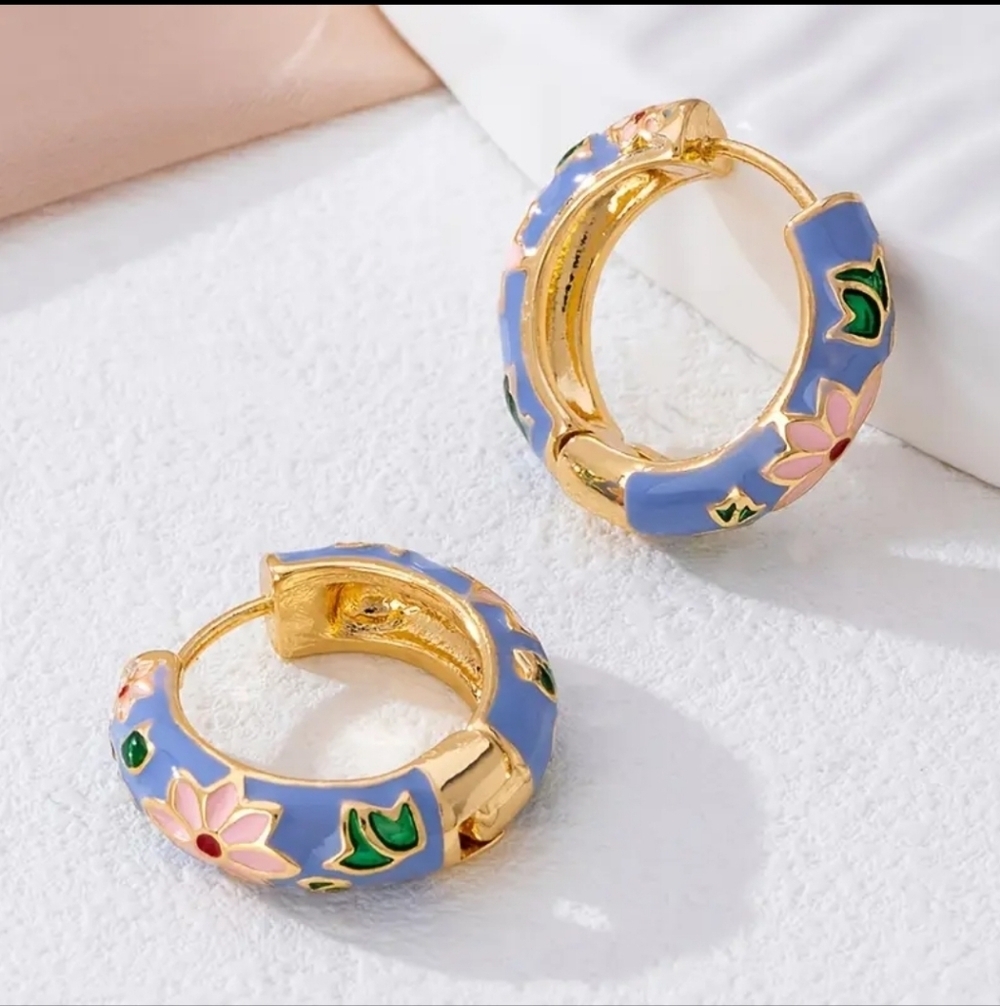Gold-Plated Lavender Floral Enamel Hinged Hoop Earrings